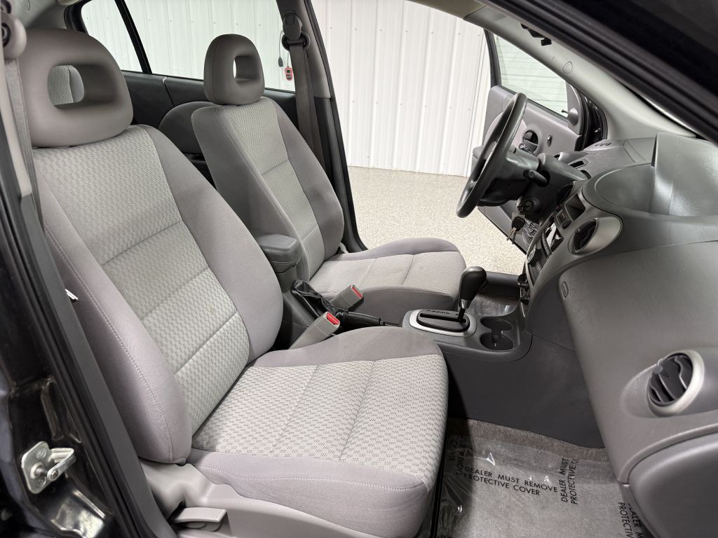 2006 Saturn ION Image 26
