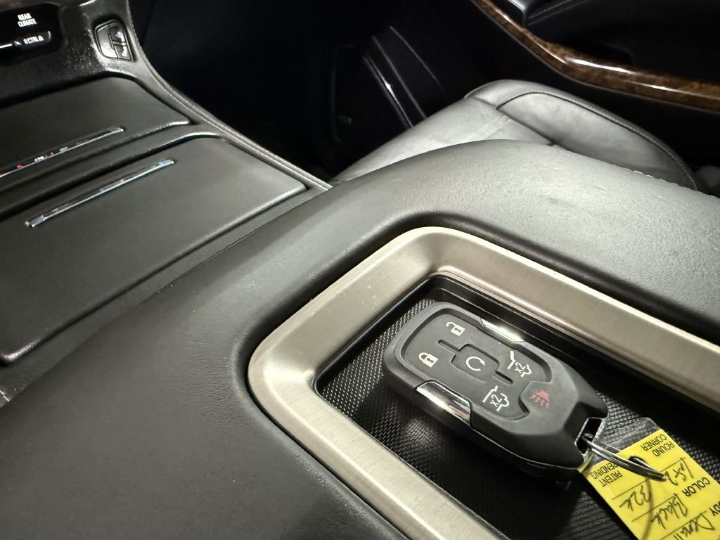 2015 GMC Yukon Image 28
