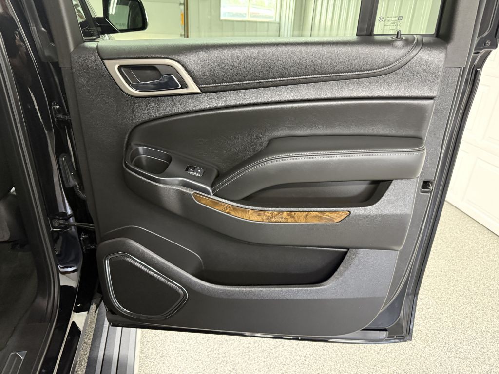 2015 GMC Yukon Image 48