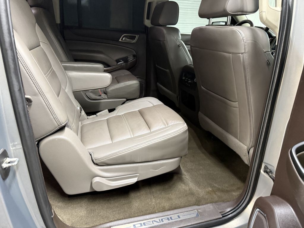 2019 GMC Yukon Image 43