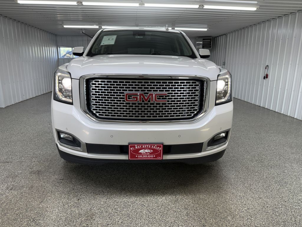 2016 GMC Yukon Image 2