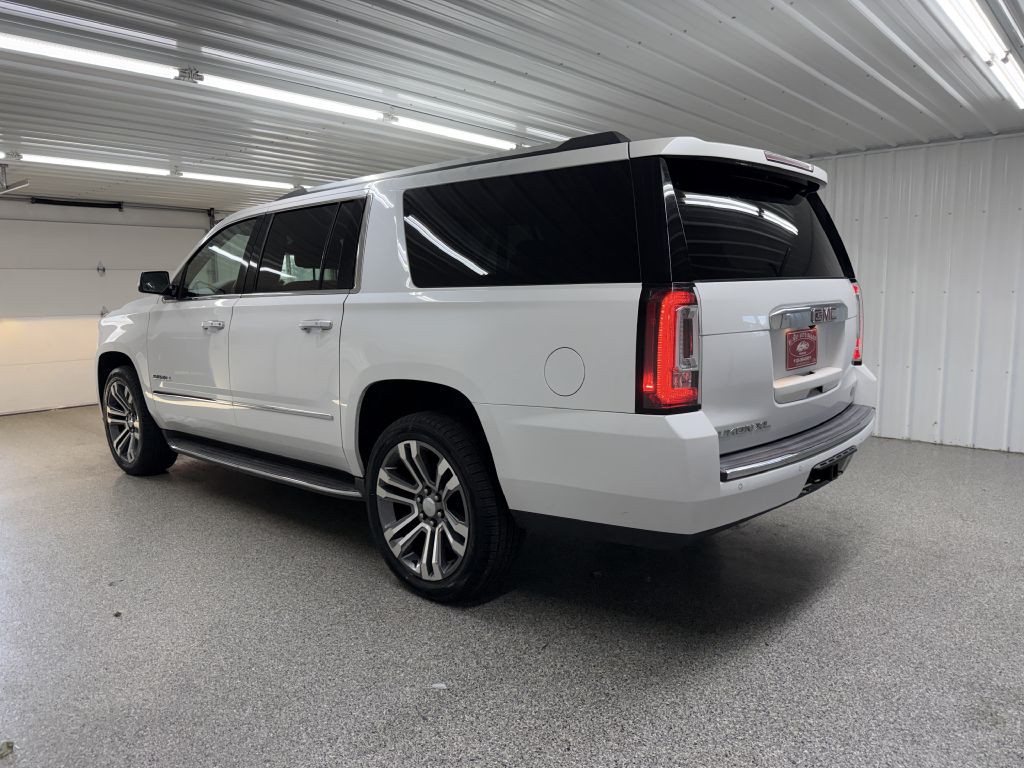 2016 GMC Yukon Image 4