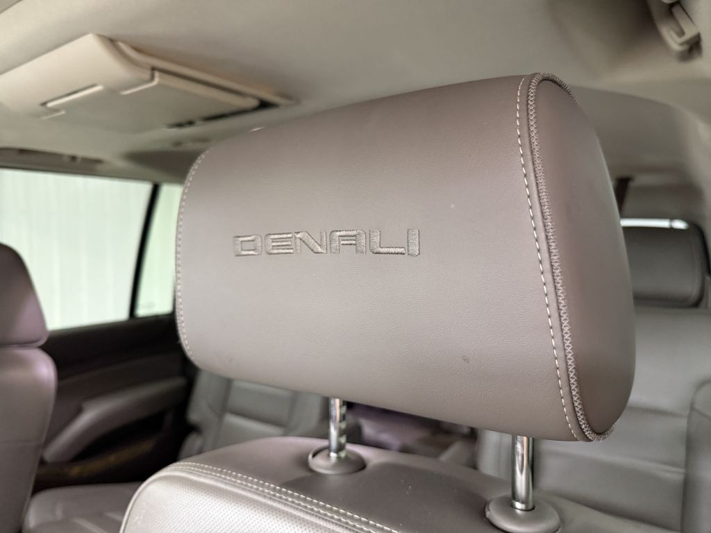 2016 GMC Yukon Image 12