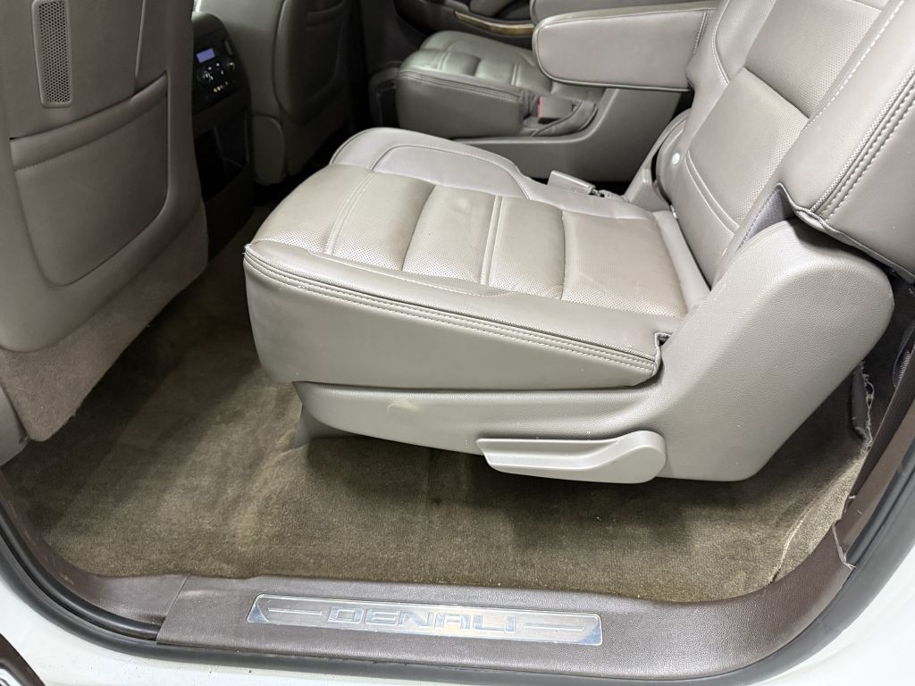 2016 GMC Yukon Image 29