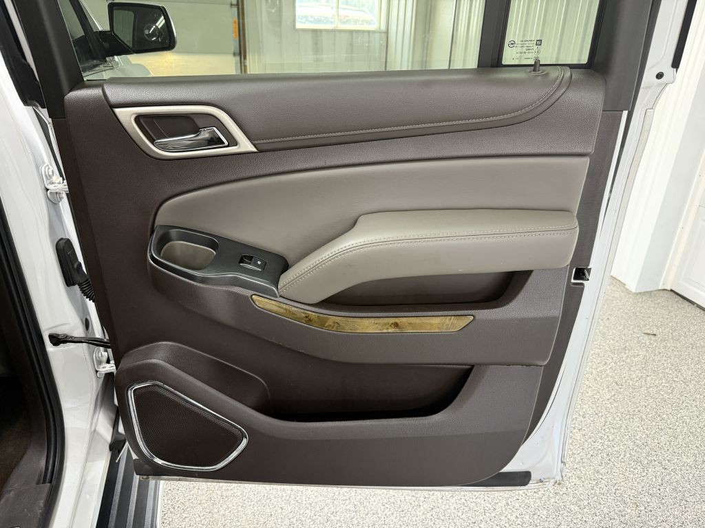 2016 GMC Yukon Image 41