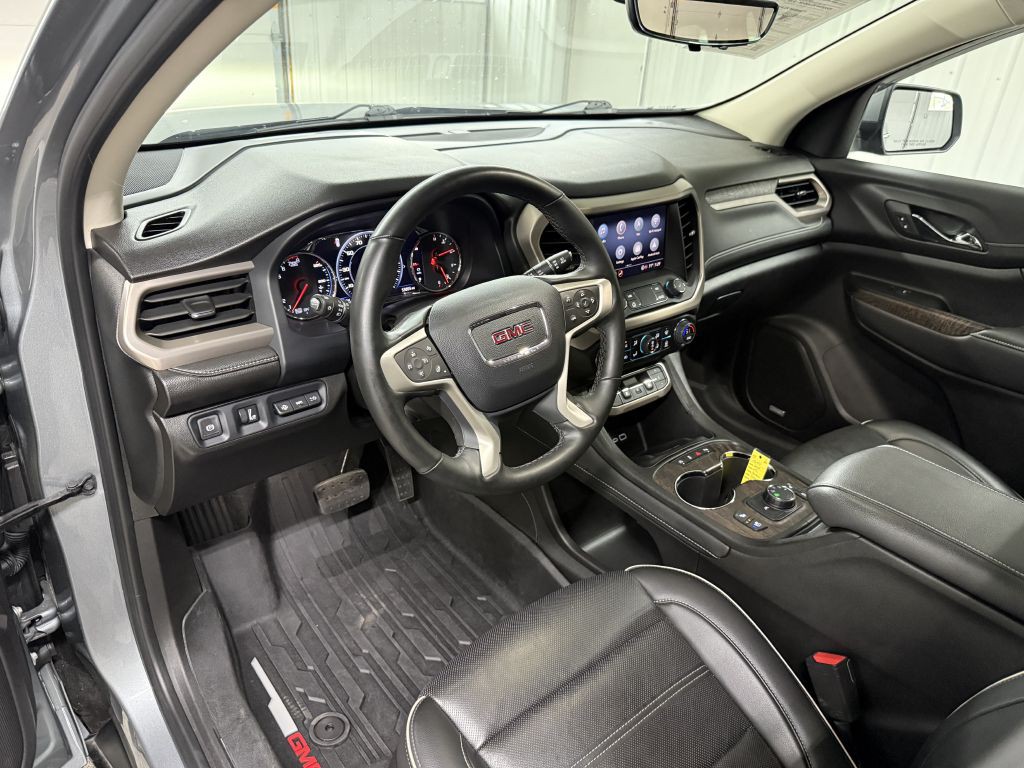 2023 GMC Acadia Image 15