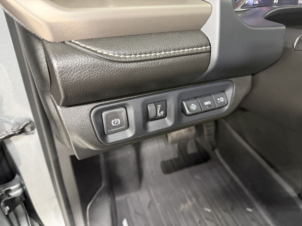 2023 GMC Acadia Image 16