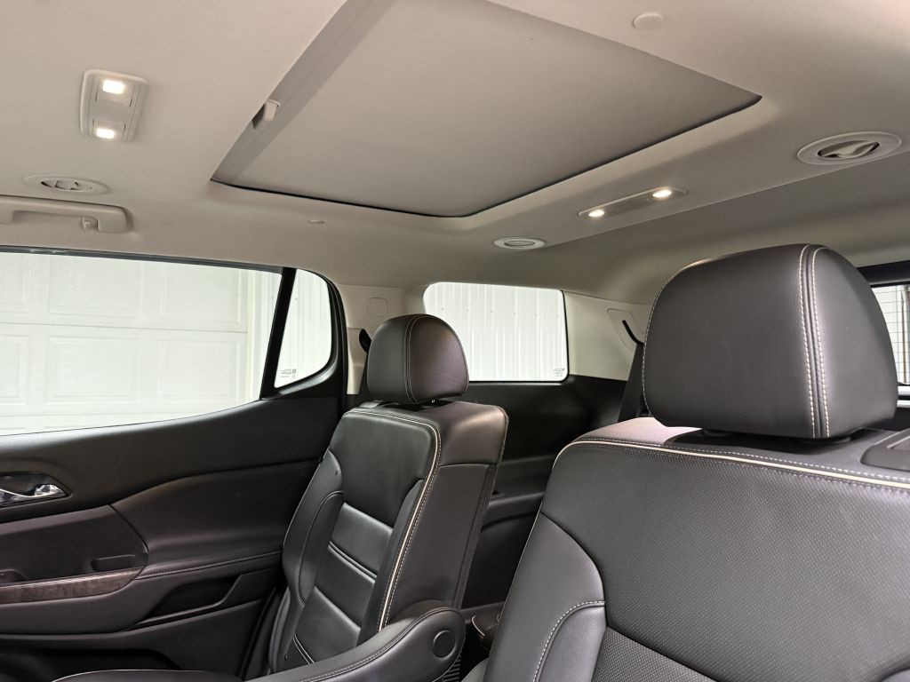 2023 GMC Acadia Image 31