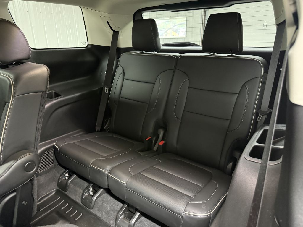 2023 GMC Acadia Image 32