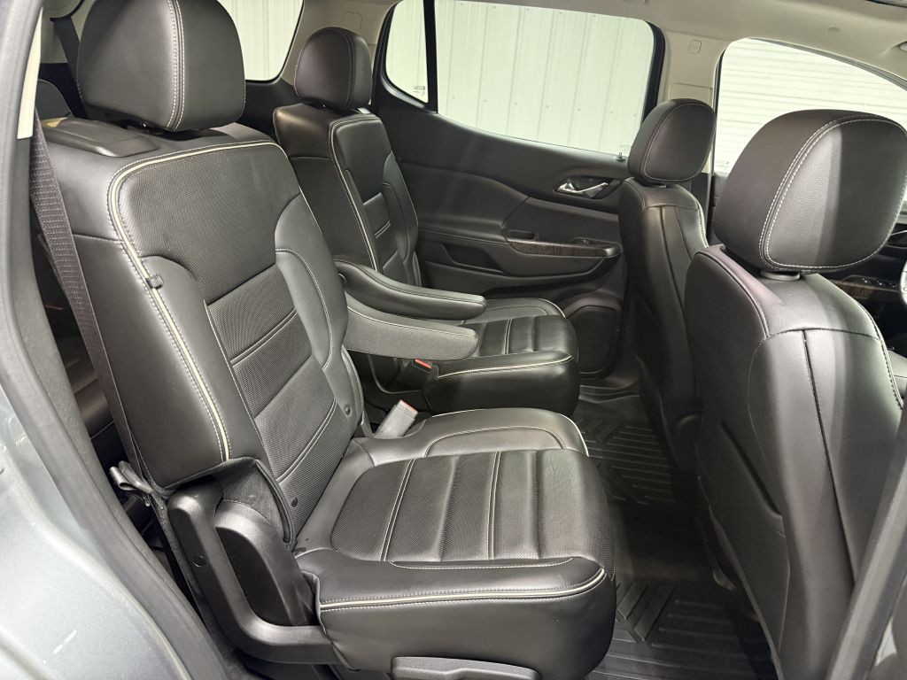 2023 GMC Acadia Image 38