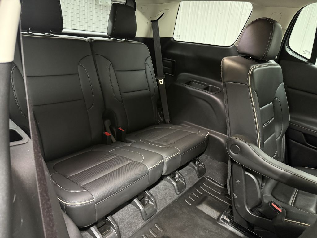 2023 GMC Acadia Image 39