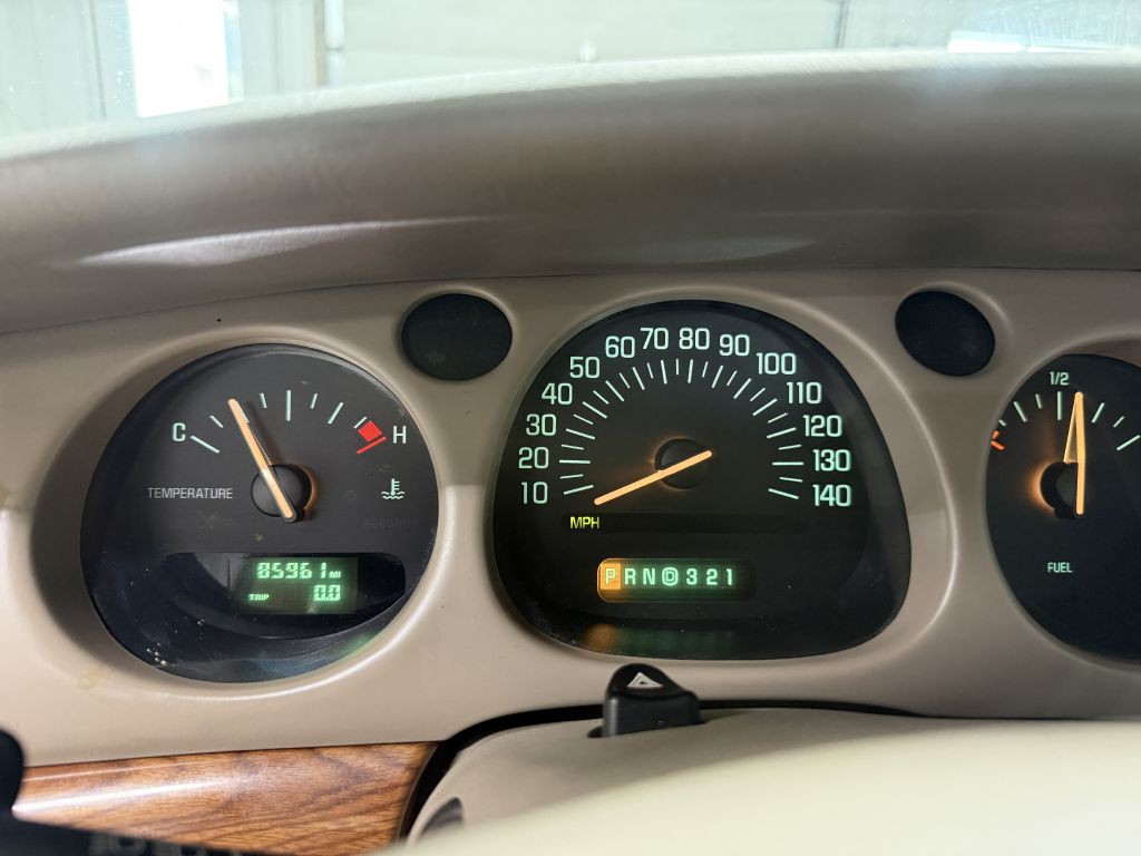 2000 Buick LeSabre Image 17