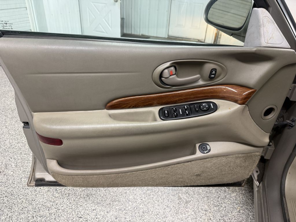 2000 Buick LeSabre Image 21