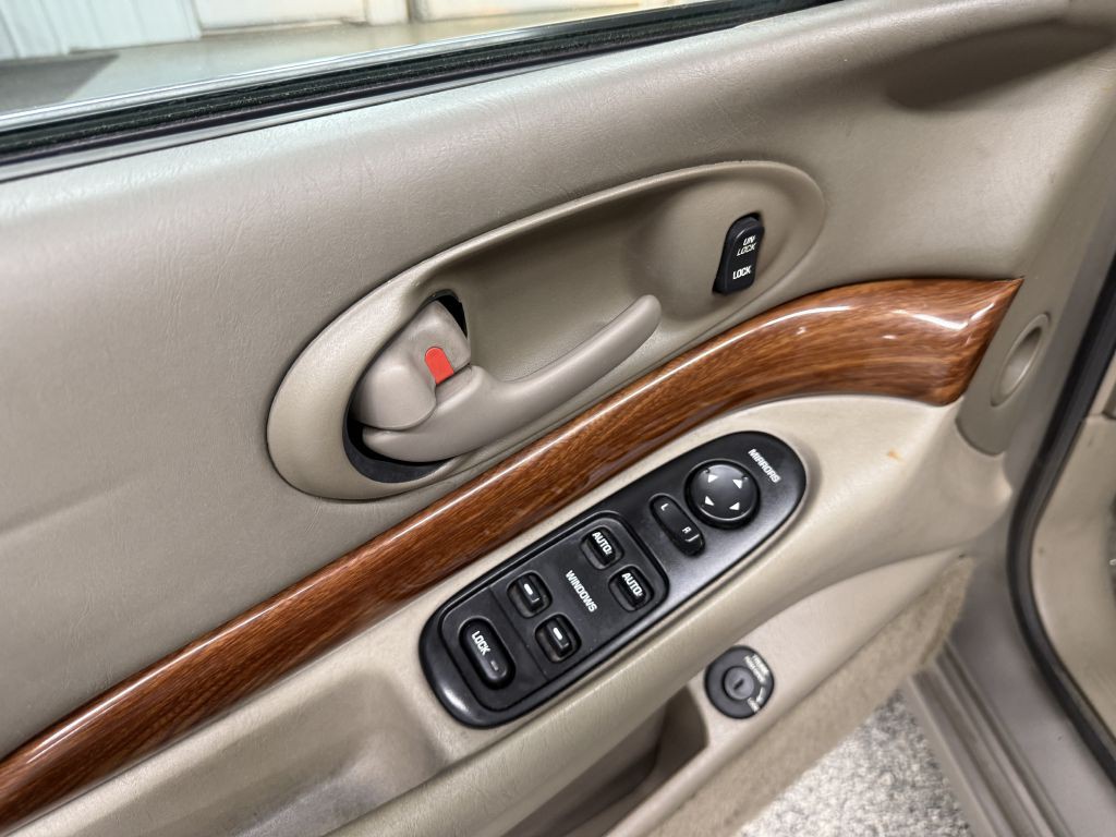2000 Buick LeSabre Image 22