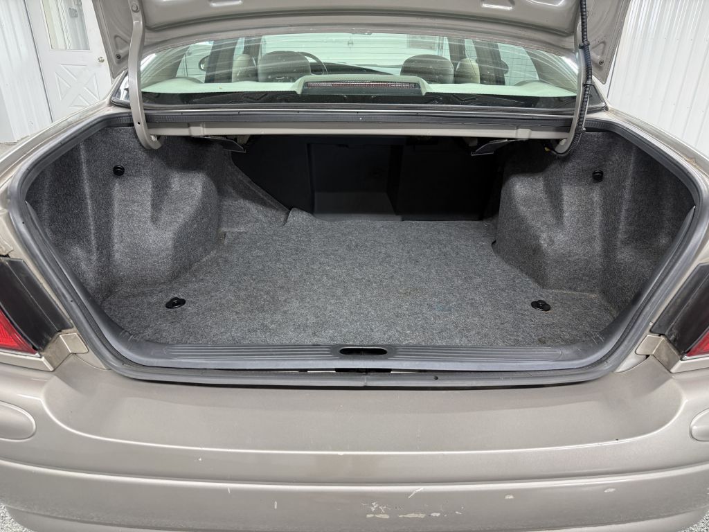 2000 Buick LeSabre Image 25