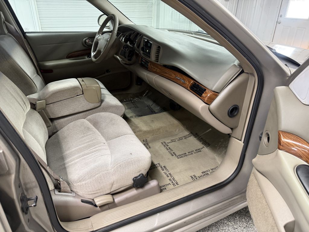 2000 Buick LeSabre Image 29