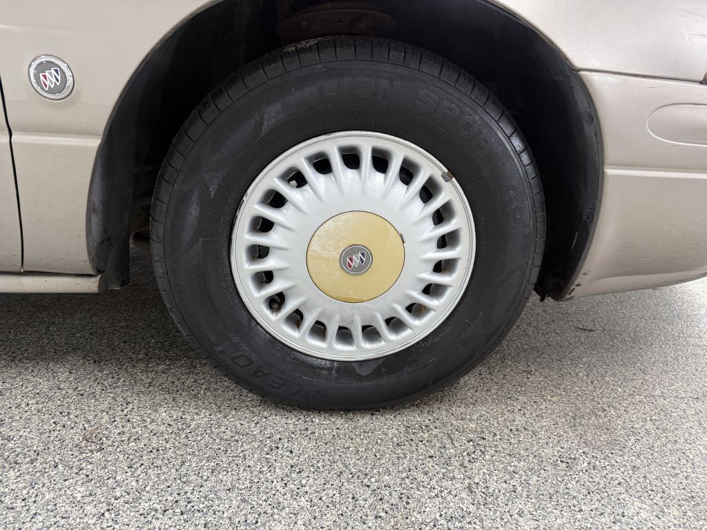 2000 Buick LeSabre Image 34