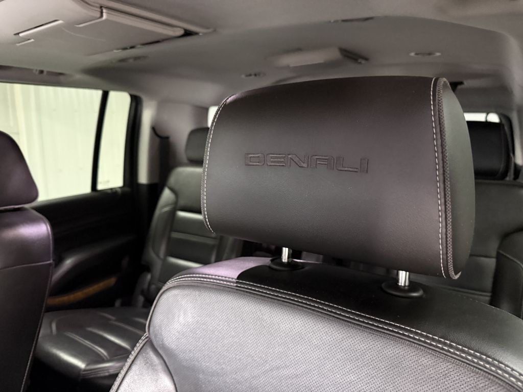 2020 GMC Yukon Image 10