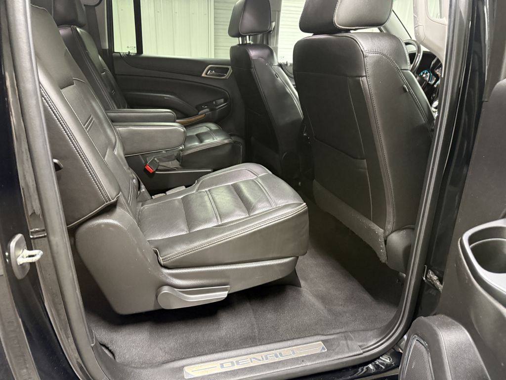 2020 GMC Yukon Image 35