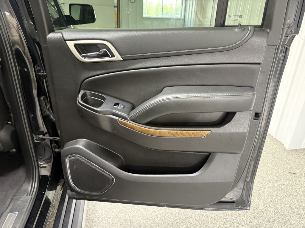 2020 GMC Yukon Image 38