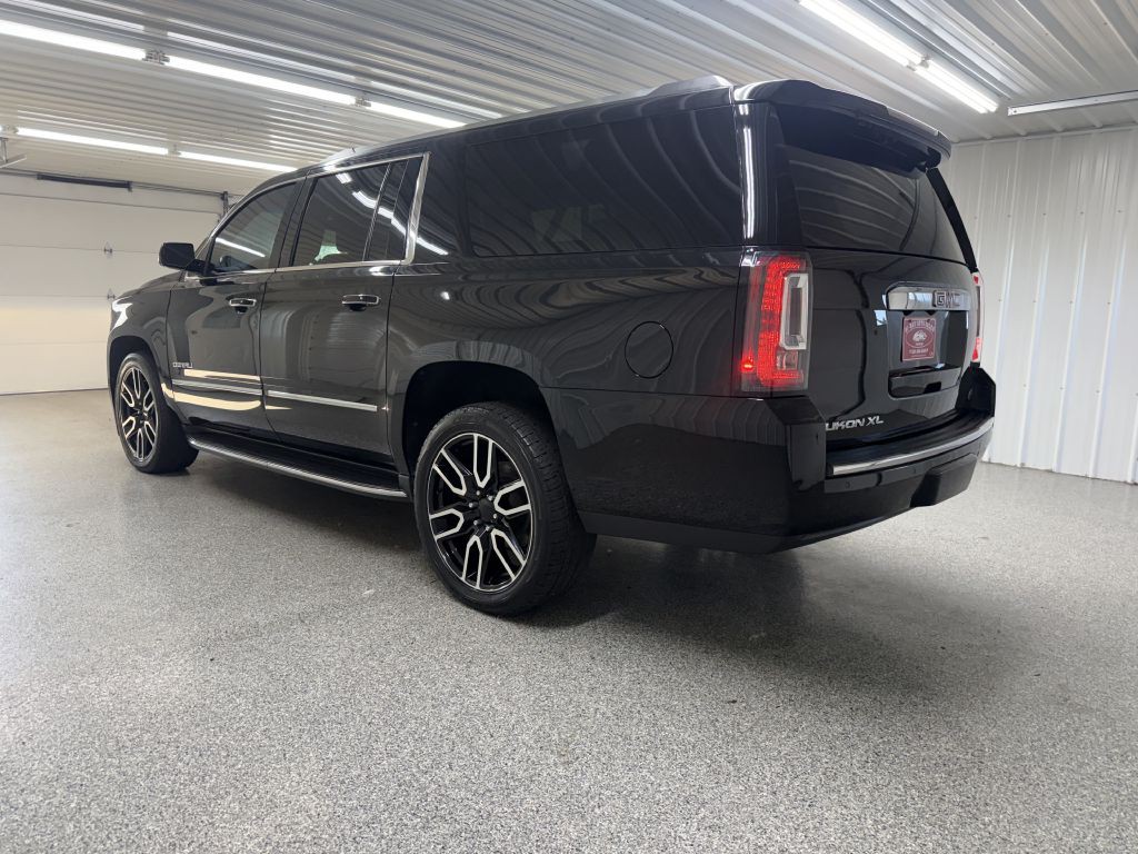 2017 GMC Yukon Image 4