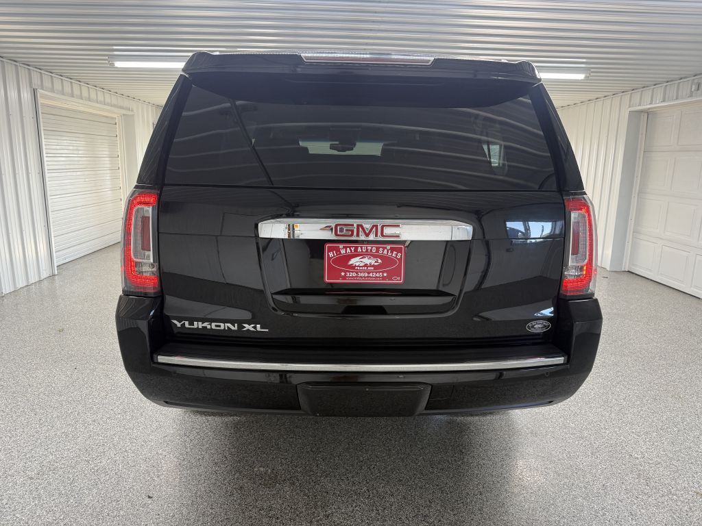 2017 GMC Yukon Image 5