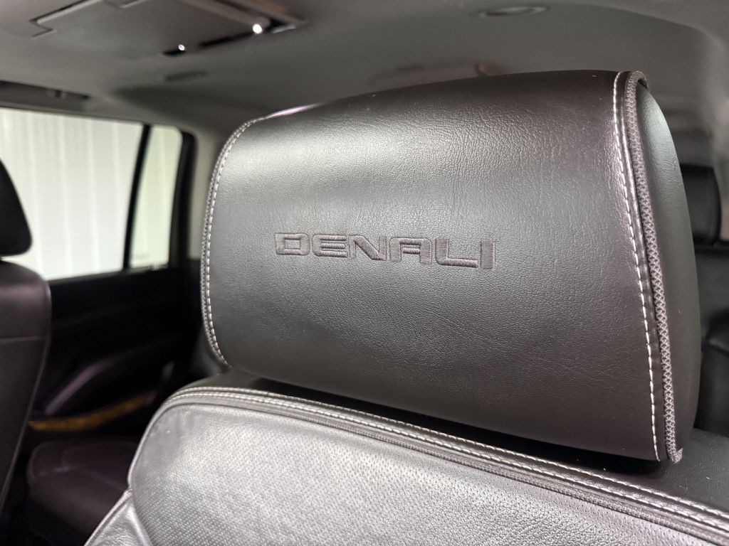 2017 GMC Yukon Image 14