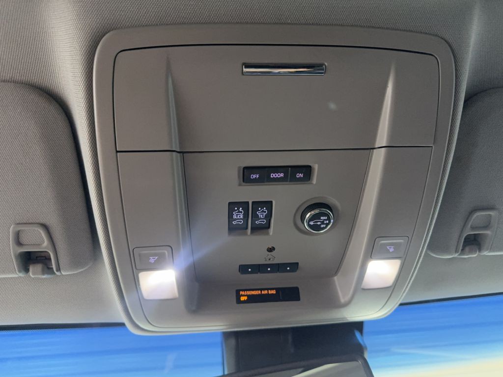 2017 GMC Yukon Image 27