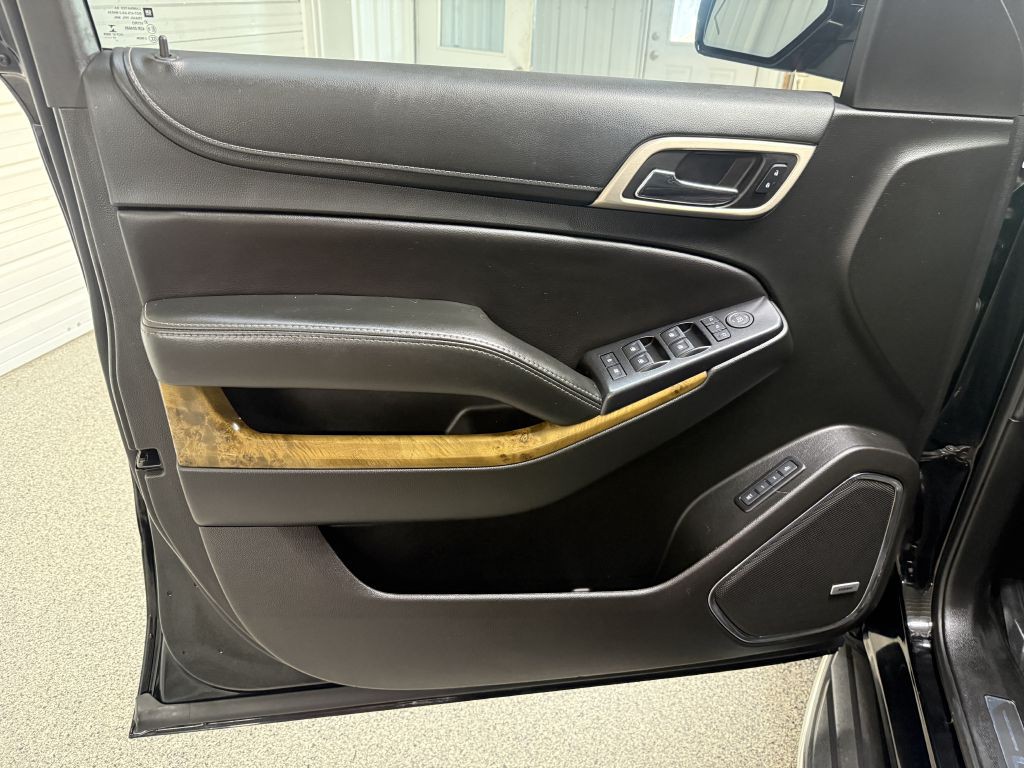 2017 GMC Yukon Image 28
