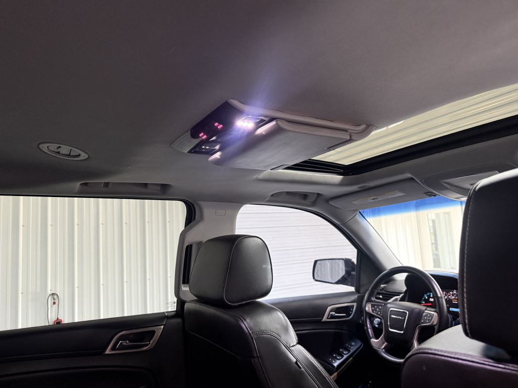 2017 GMC Yukon Image 42