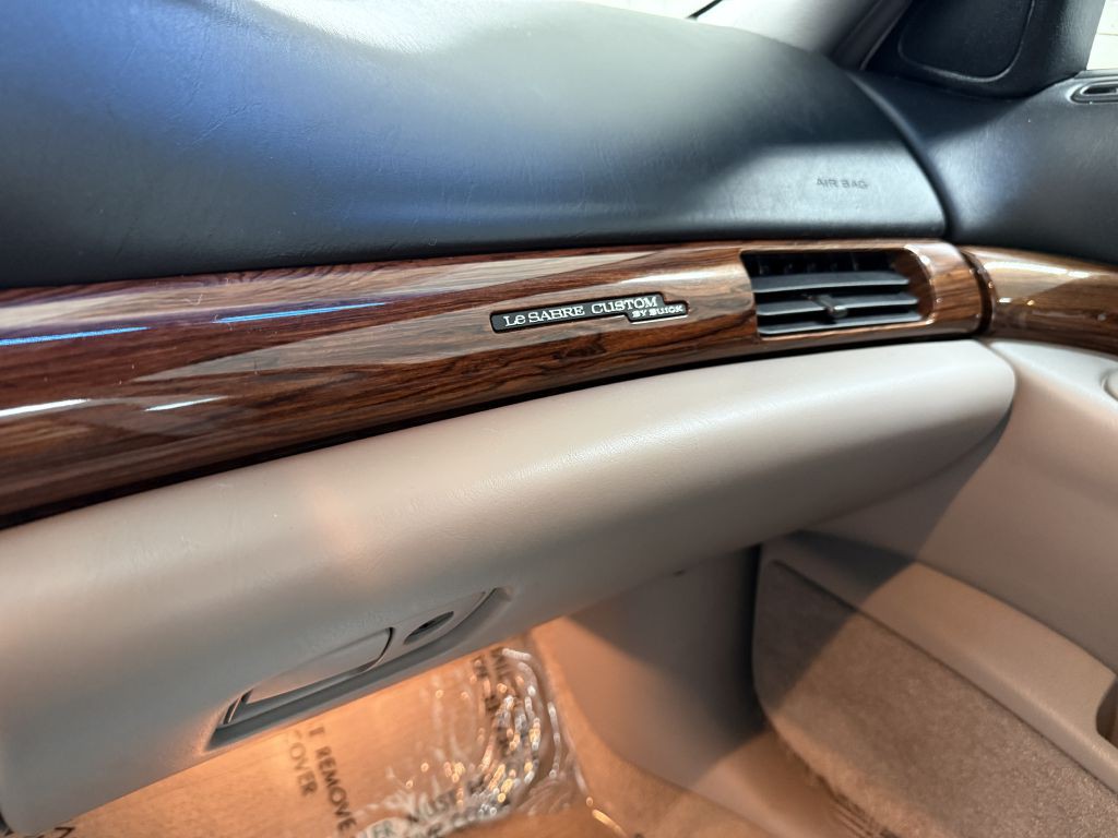 2004 Buick LeSabre Image 22