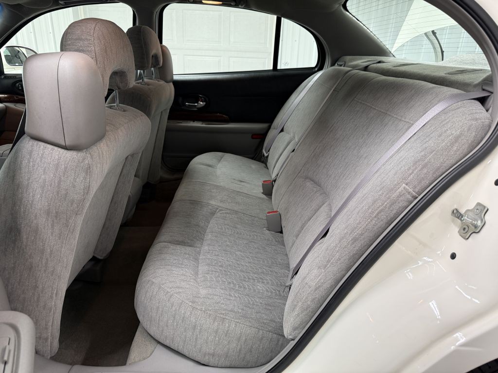 2004 Buick LeSabre Image 26