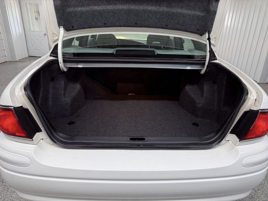 2004 Buick LeSabre Image 29