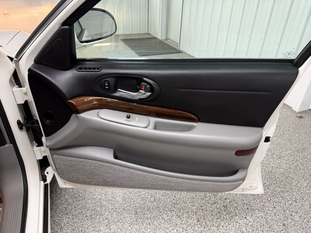 2004 Buick LeSabre Image 35