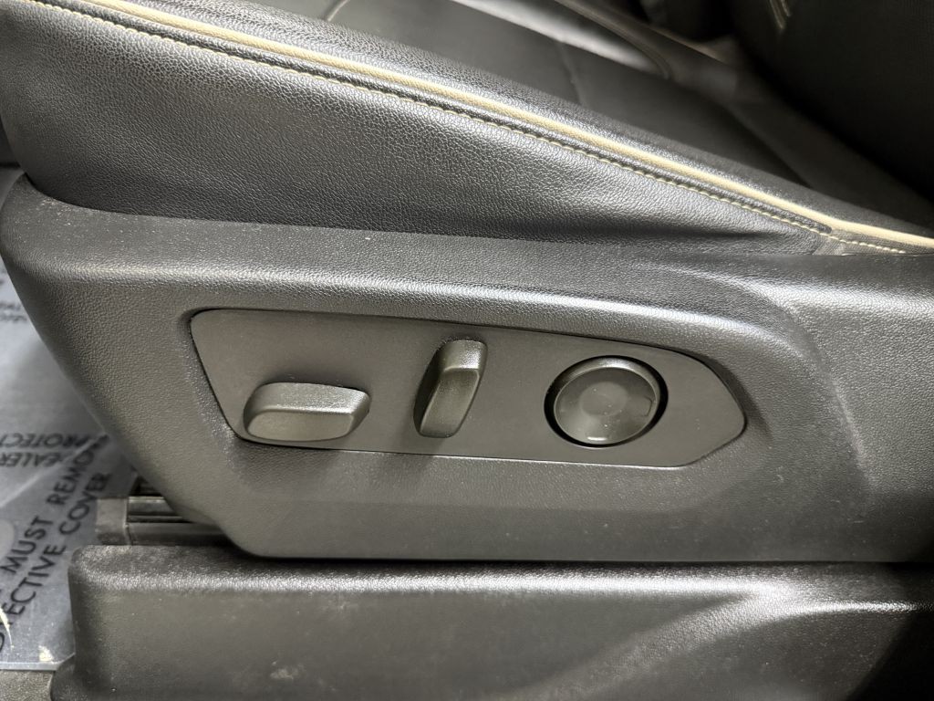 2021 GMC Yukon Image 14