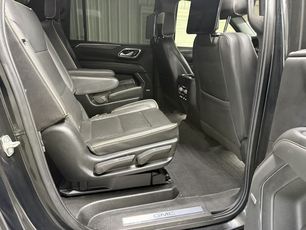 2021 GMC Yukon Image 39