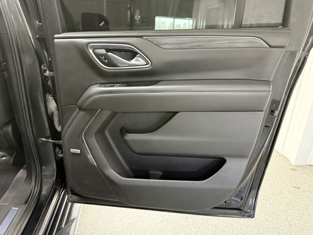 2021 GMC Yukon Image 44