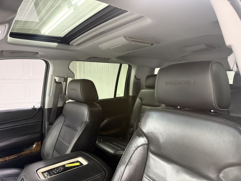 2016 GMC Yukon Image 12