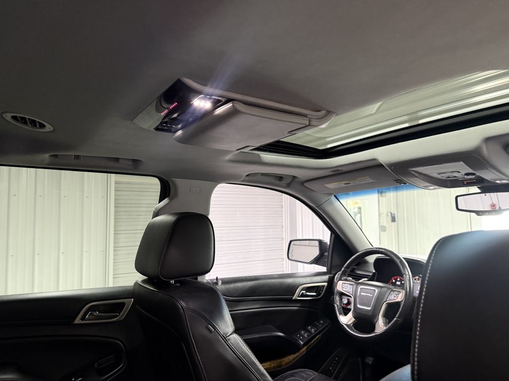 2016 GMC Yukon Image 39