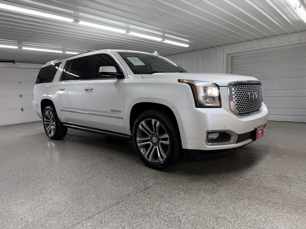 2017 GMC Yukon Image 1