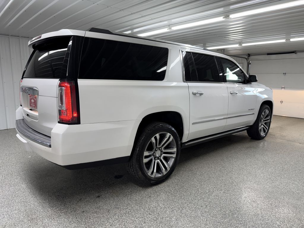 2017 GMC Yukon Image 6