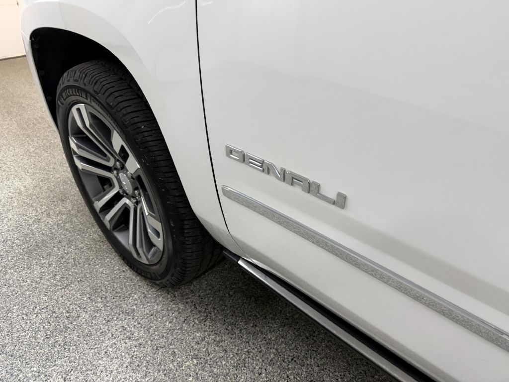 2017 GMC Yukon Image 9