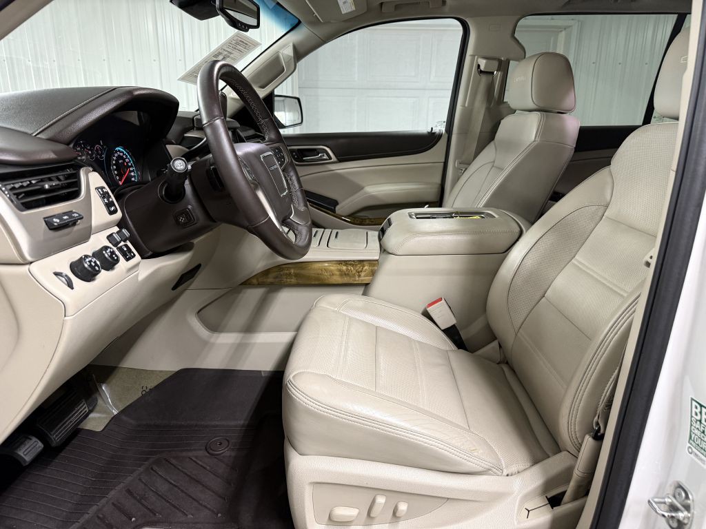 2017 GMC Yukon Image 11