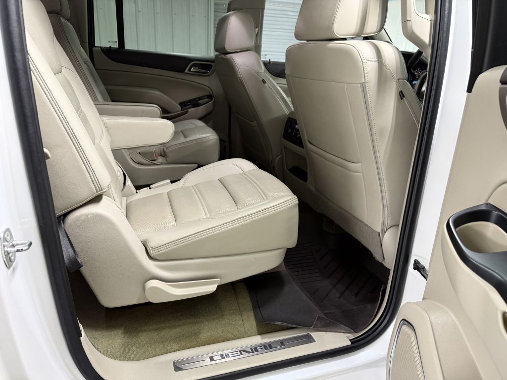 2017 GMC Yukon Image 38