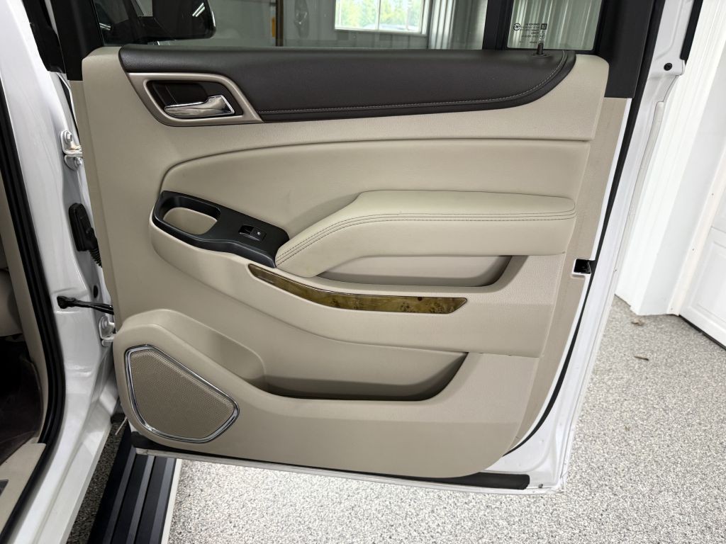 2017 GMC Yukon Image 44