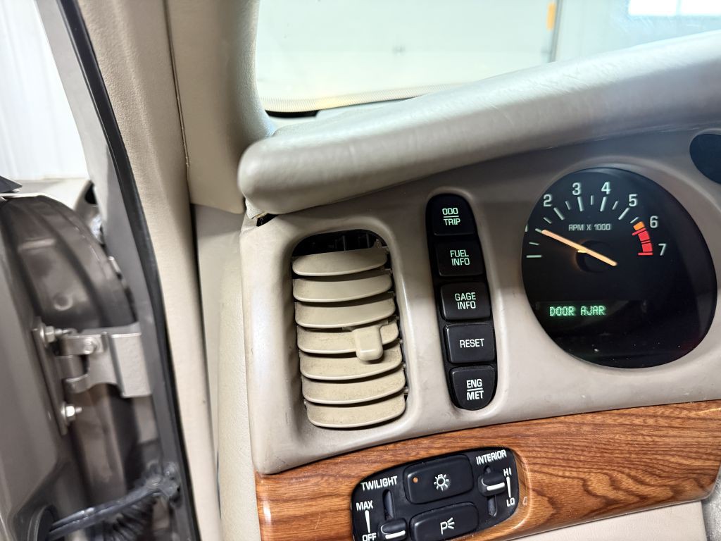 2000 Buick LeSabre Image 17