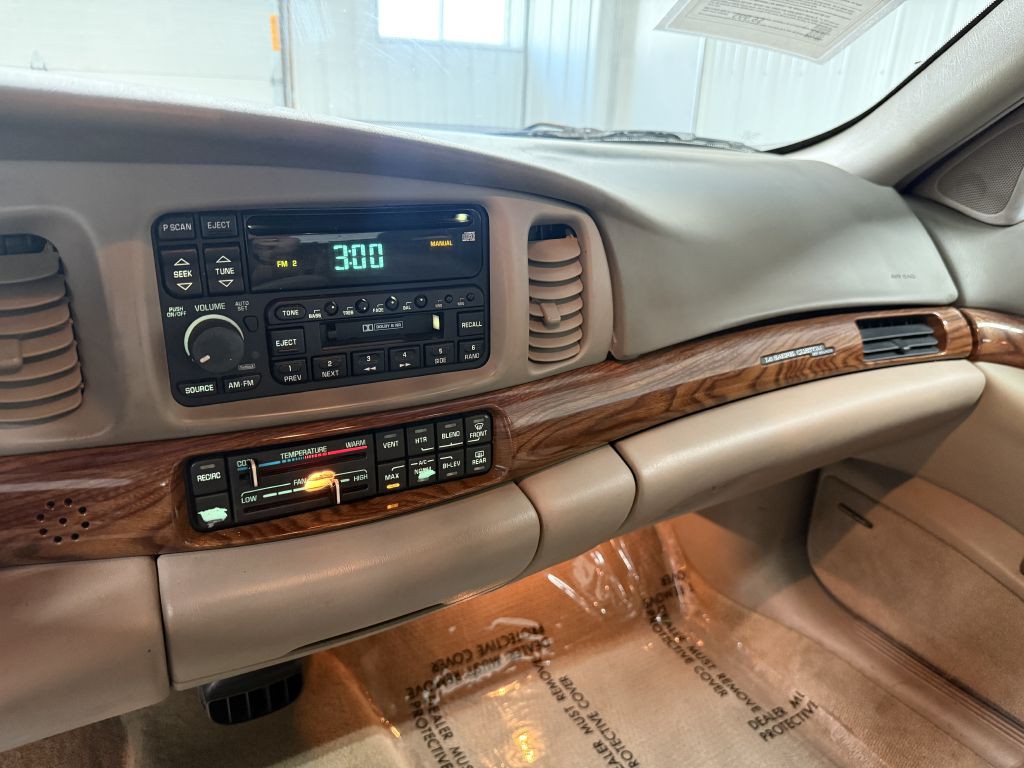 2000 Buick LeSabre Image 21