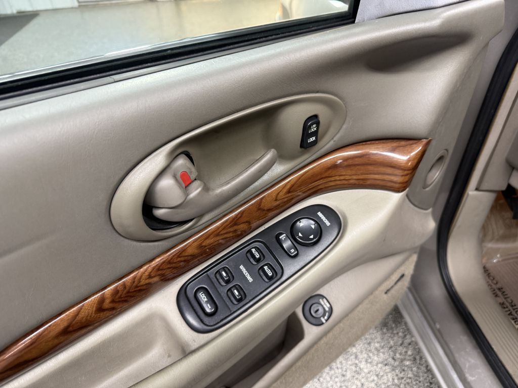 2000 Buick LeSabre Image 23