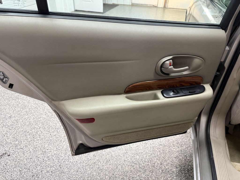 2000 Buick LeSabre Image 25