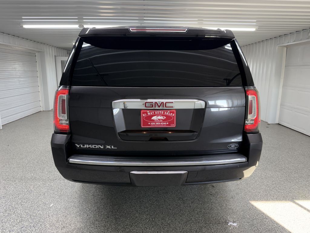 2017 GMC Yukon Image 5